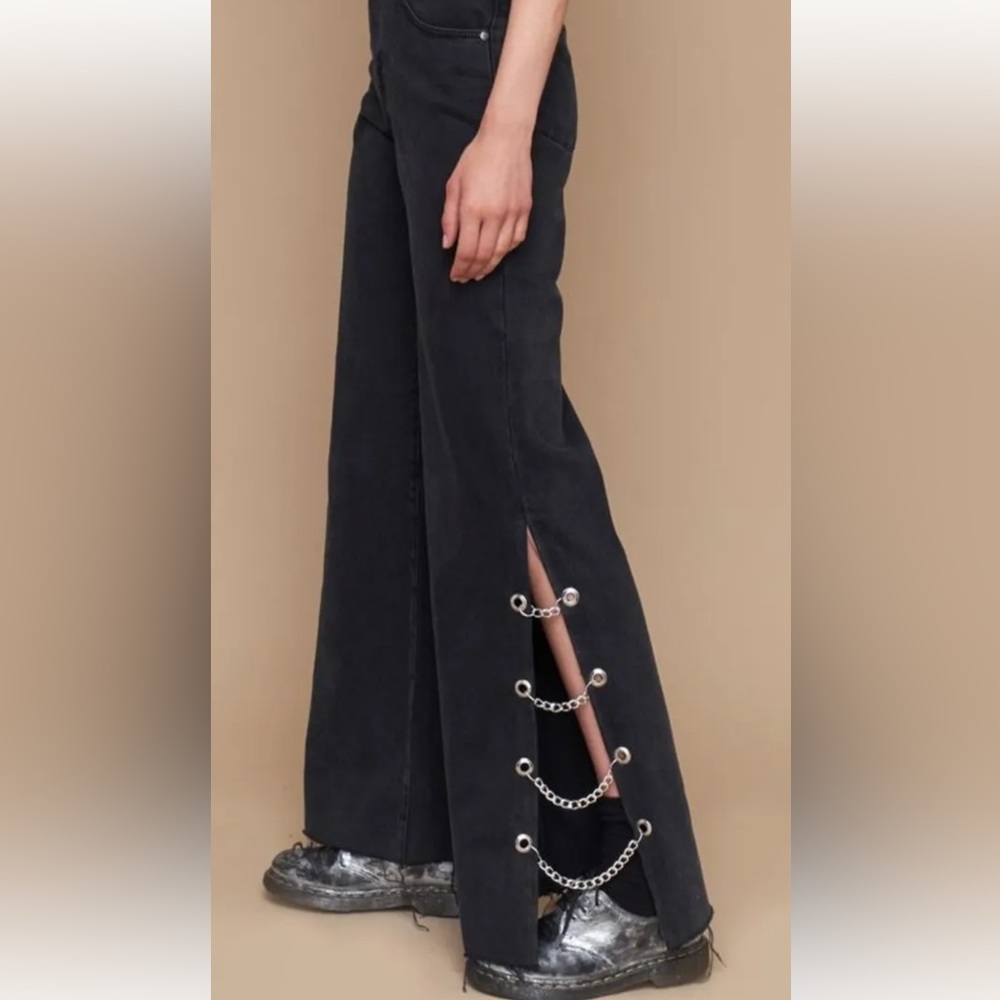 The Ragged Priest Ringleader Wide Leg Jeans Size 24 Chains